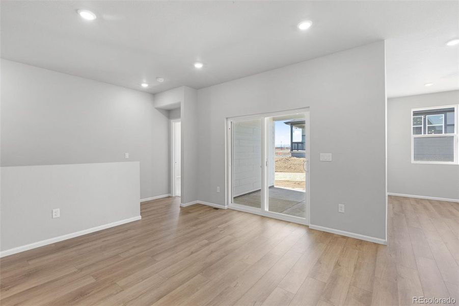 Spacious, unfurnished interior of a new home in Talon Pointe, Thornton (Image 14).