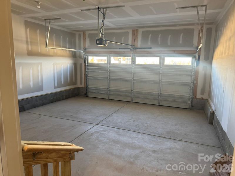 2-car garage 2-car garage