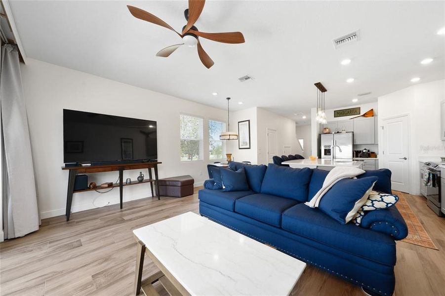 Furnished interior view inside a new home in , Kissimmee (Image 11).