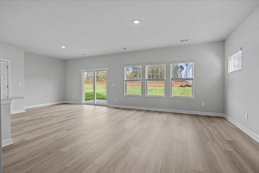 Spacious, unfurnished interior of a new home in Creek Ridge - Heritage Collection, Spartanburg (Image 8). Spacious, unfurnished interior of a new home in Creek Ridge - Heritage Collection, Spartanburg (Image 8).
