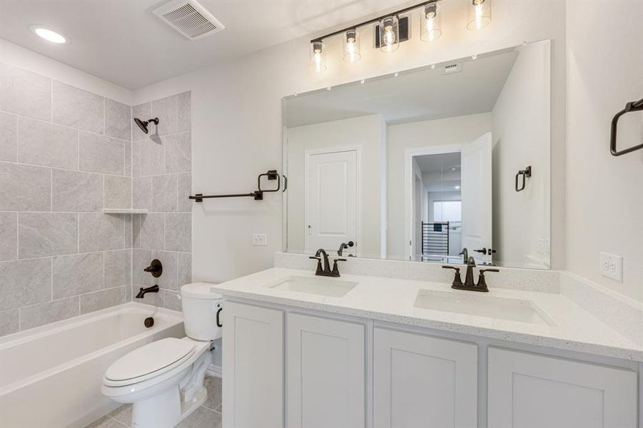 Image 38 of a home in Woodstone. Image 38 of a home in Woodstone.