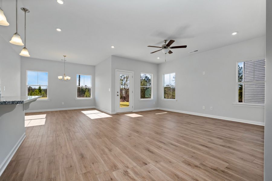 Spacious, unfurnished interior of a new home in Jackson Hills, Clarksville (Image 15).