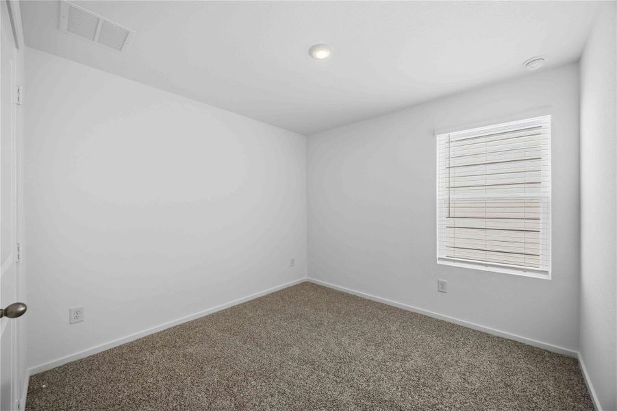 Spacious, unfurnished interior of a new home in Legacy Village, Houston (Image 23). Spacious, unfurnished interior of a new home in Legacy Village, Houston (Image 23).