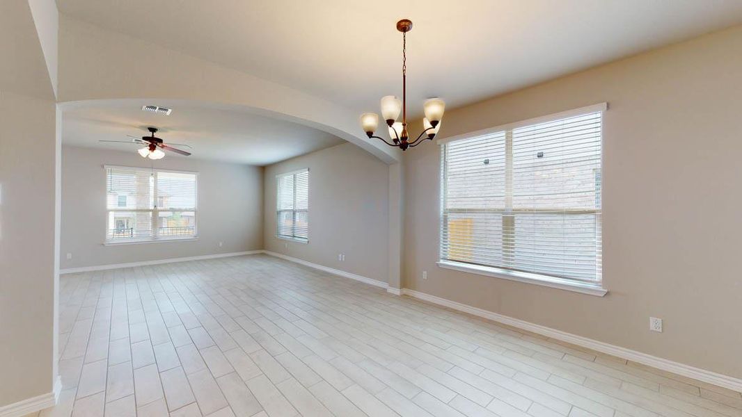 Spacious, unfurnished interior of a new home in Sterling Meadows, Salado (Image 32).