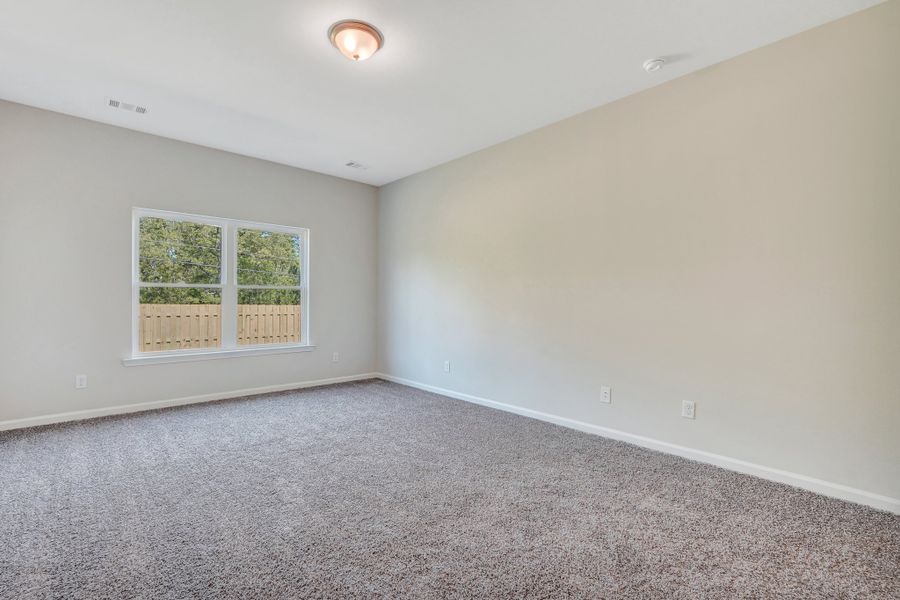 Spacious, unfurnished interior of a new home in Heritage at New Riverside, Bluffton (Image 30).