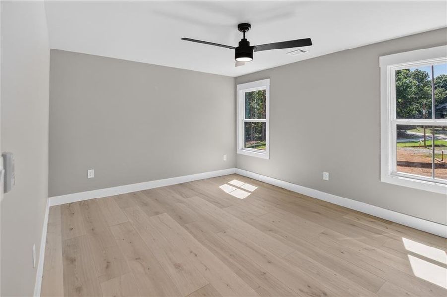 Spacious, unfurnished interior of a new home in , Stone Mountain (Image 107).