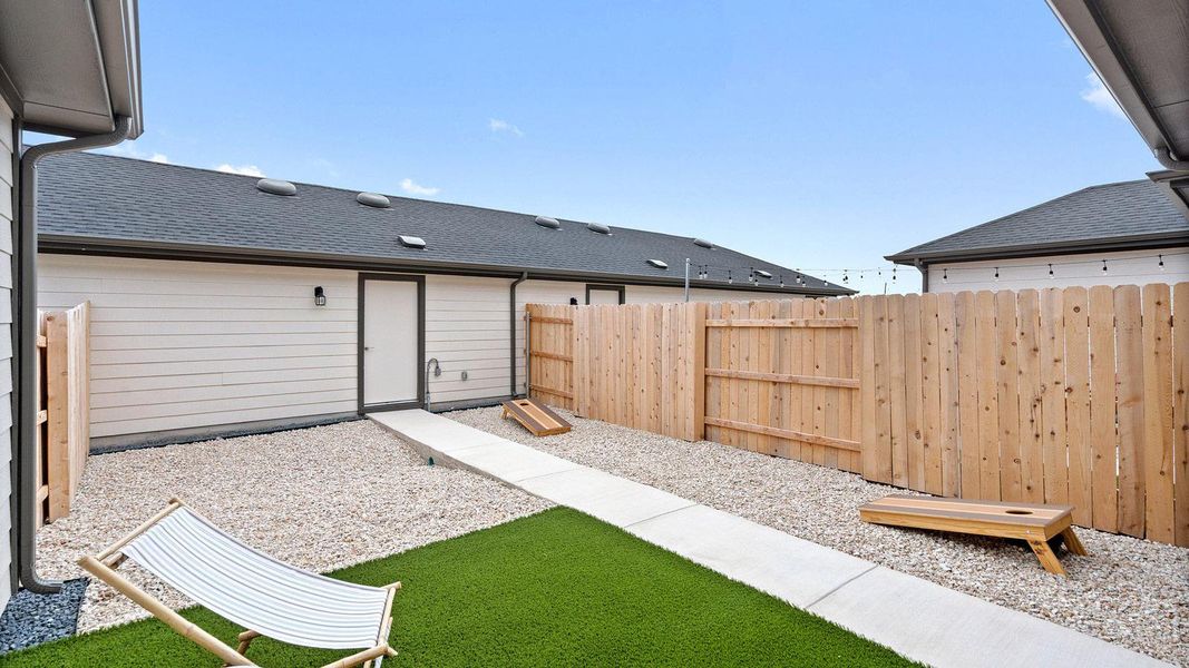 Exterior details and patio area of a home in Avery Centre, Round Rock (Image 21).