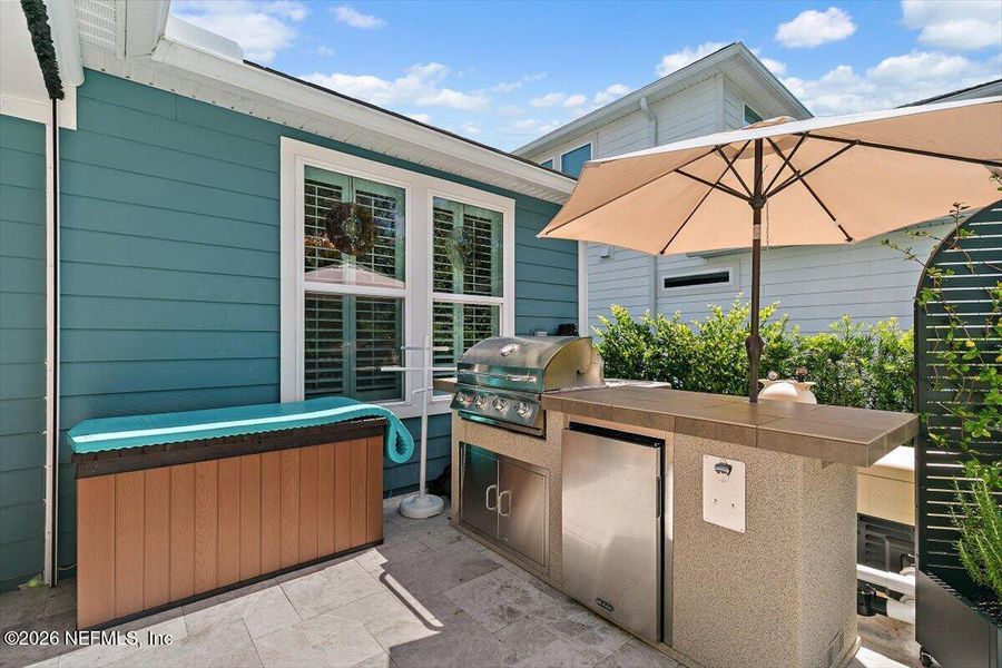 Exterior details and patio area of a home in , Ponte Vedra (Image 3).