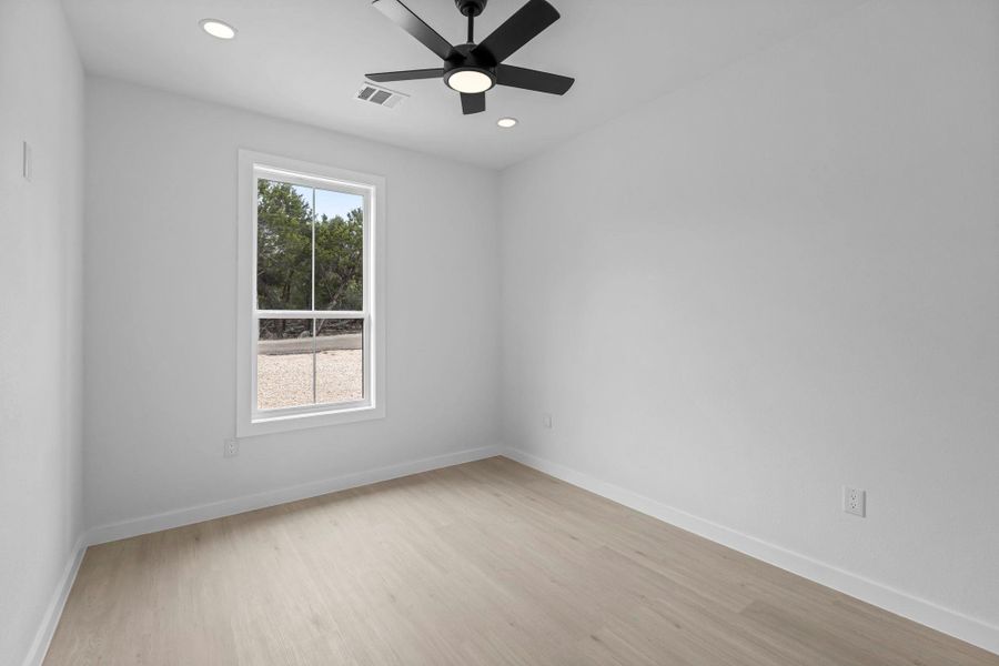 Spacious, unfurnished interior of a new home in , Wimberley (Image 25).