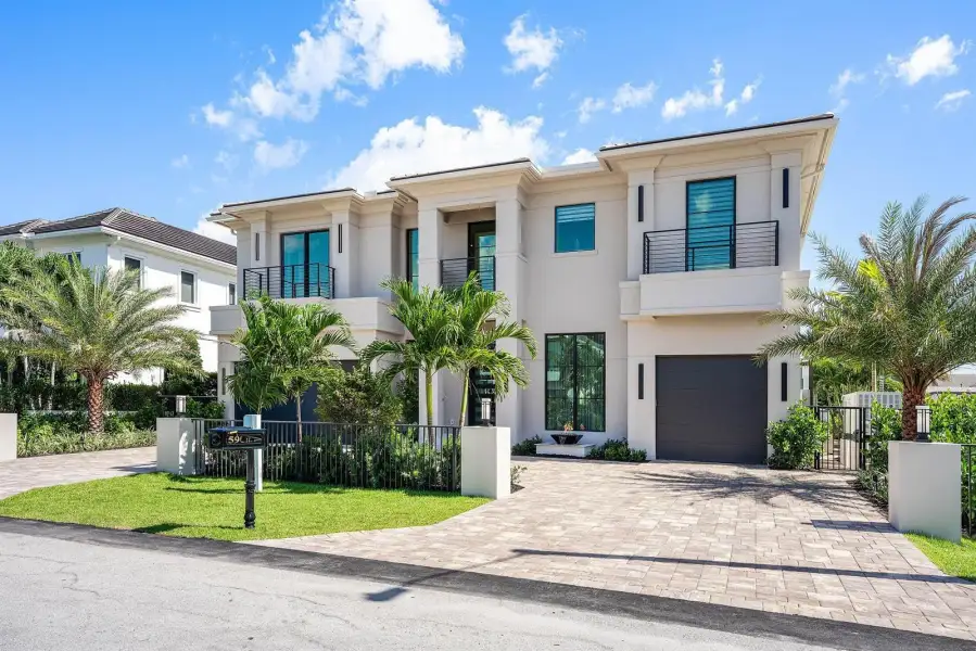 002-590PhillipsDrive-BocaRaton-FL-33432-