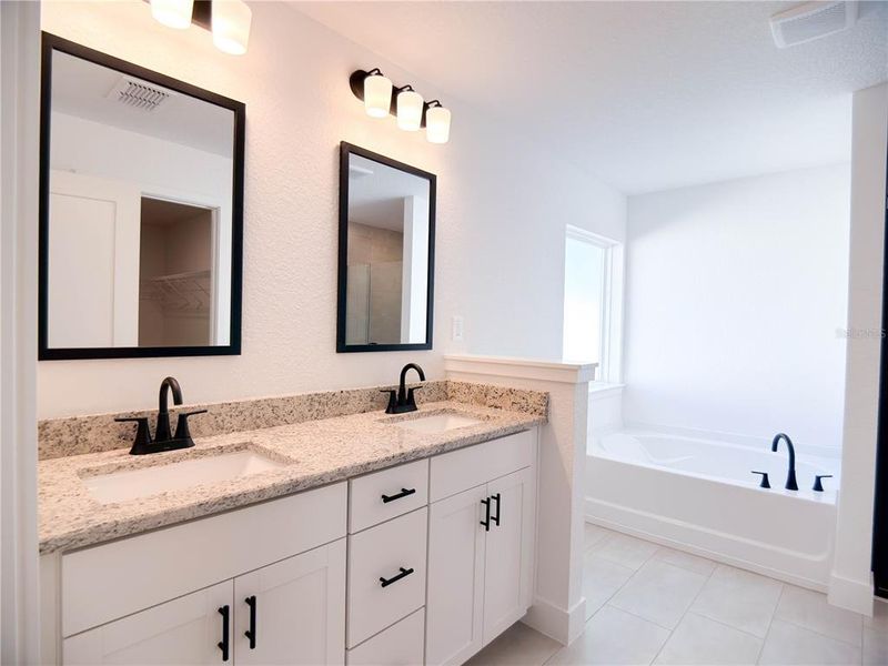 Furnished interior view inside a new home in , Ocala (Image 5).