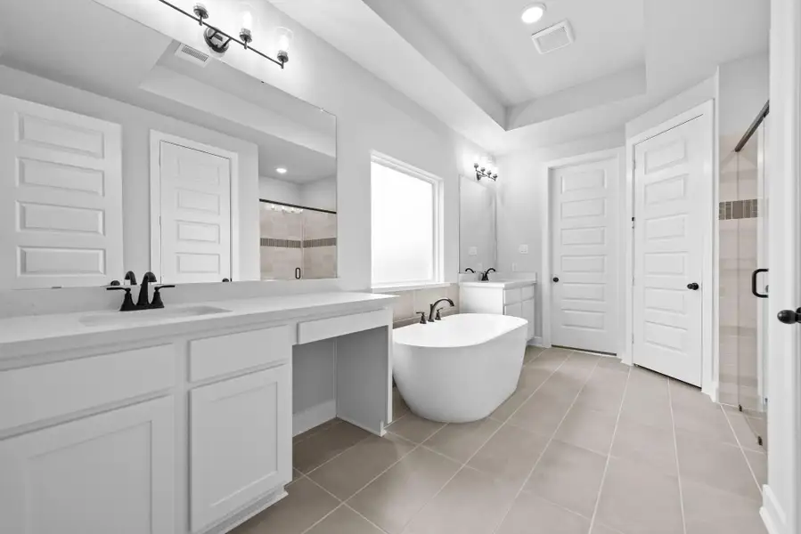 Representative image. Features, specifications, selections and colors may vary. Representative image. Features, specifications, selections and colors may vary.