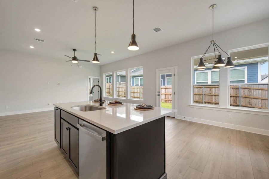 Kitchen Island (Staged) Kitchen Island (Staged)