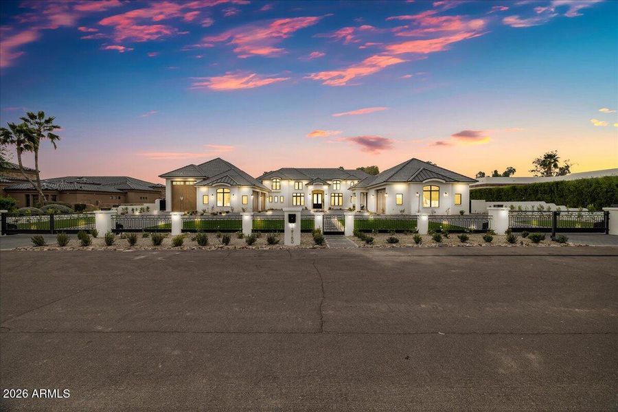 351-IMG_5573_v3Without Sign 351-IMG_5573_v3Without Sign