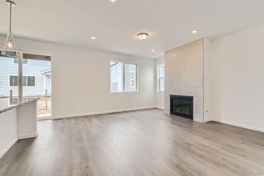 Spacious, unfurnished interior of a new home in Wolf Creek Run, Strasburg (Image 15).