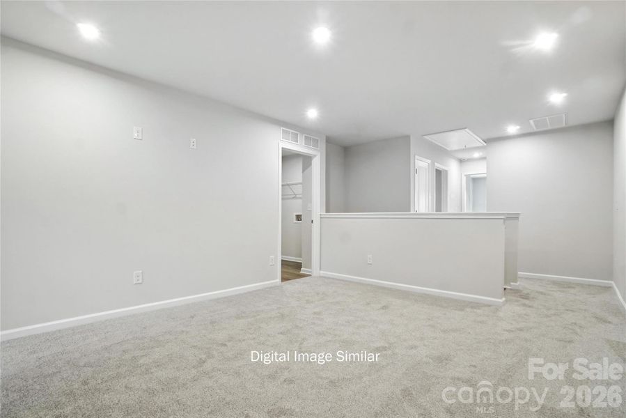 Spacious, unfurnished interior of a new home in , Charlotte (Image 4).