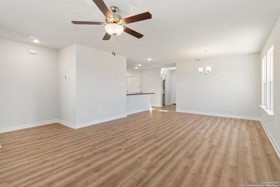 Spacious, unfurnished interior of a new home in Applewhite Meadows, San Antonio (Image 20).