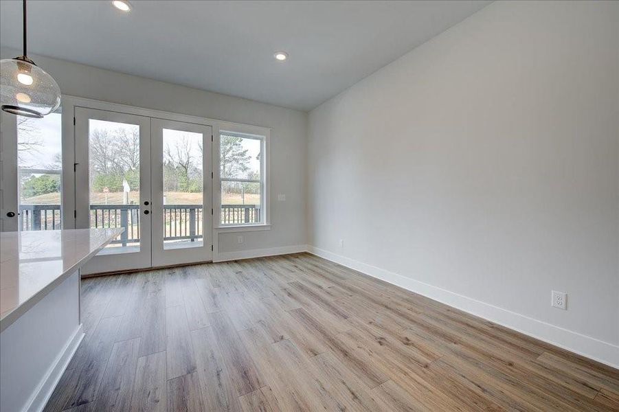 Spacious, unfurnished interior of a new home in Barrett Pointe, Kennesaw (Image 11).