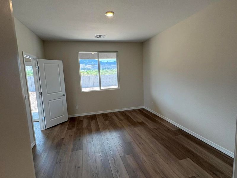Spacious, unfurnished interior of a new home in Vineyards at Cottonwood, Cottonwood (Image 15).