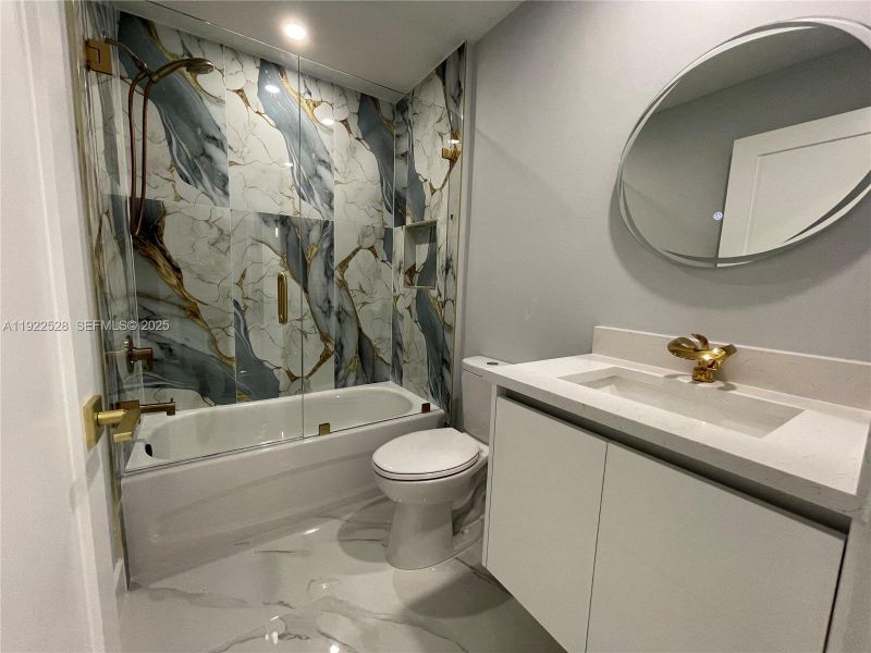 Subject will have a shower! Subject will have a shower!