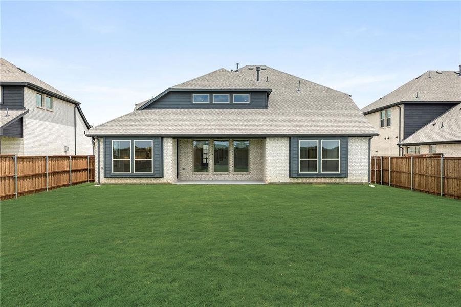 Exterior details and patio area of a home in Mosaic, Celina (Image 27).