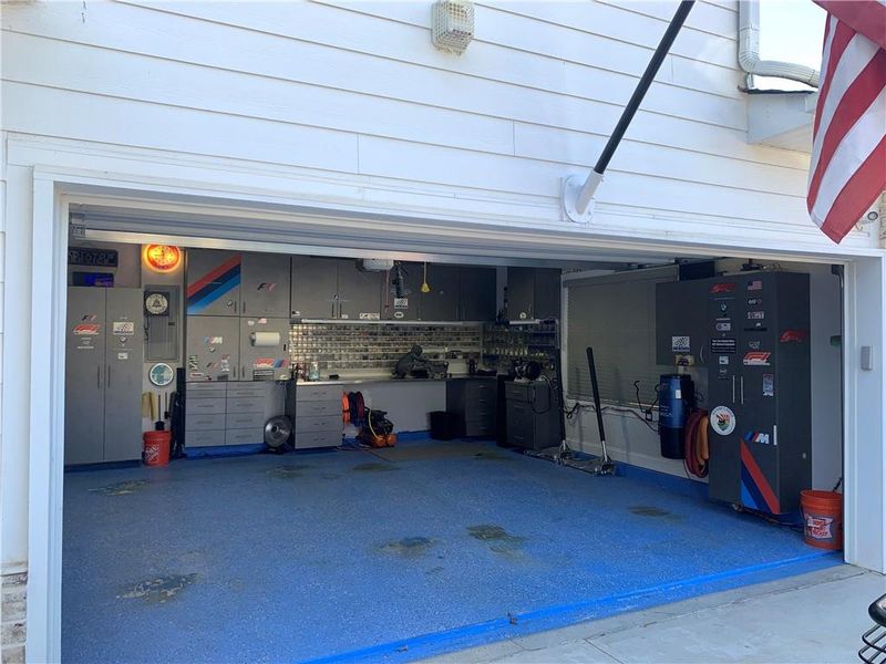 Image 40 of a home in Holiday Pines.