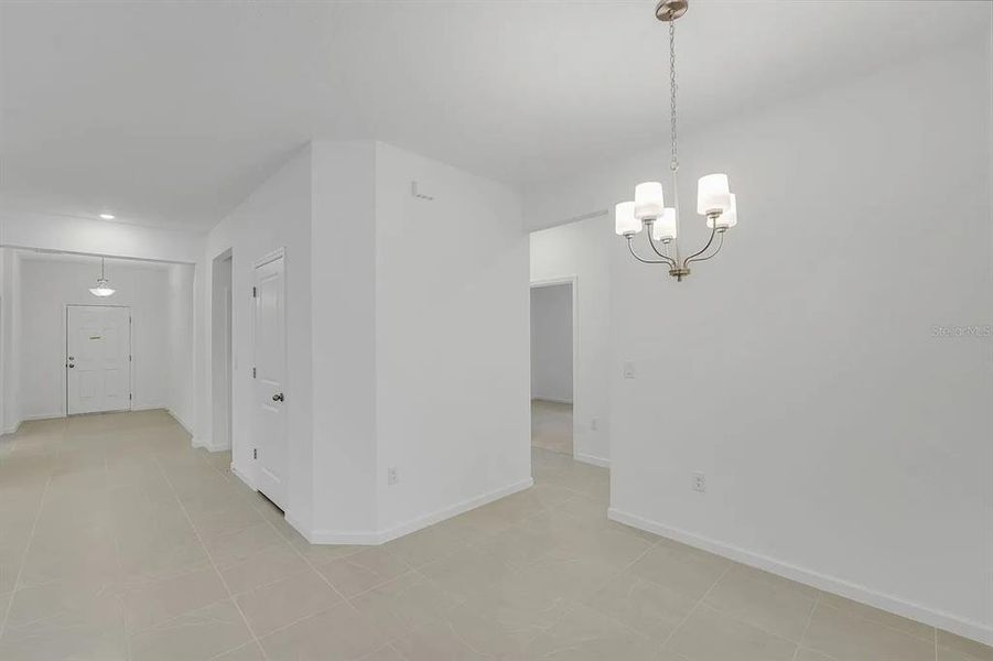 Spacious, unfurnished interior of a new home in Cypress Park Estates, Haines City (Image 15).