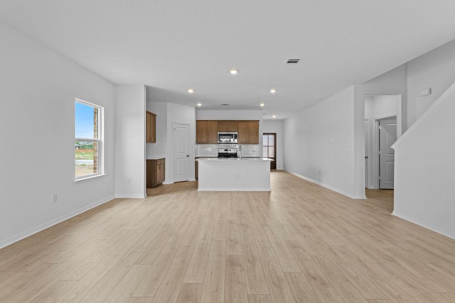 Spacious, unfurnished interior of a new home in , Georgetown (Image 28).