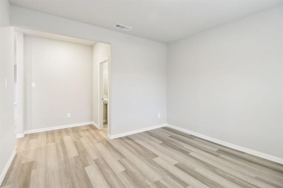 Photo is not of the actual home, but is an inspirational photo of builder’s model home and may depict options, furnishings, and/or decorator features that are not included.