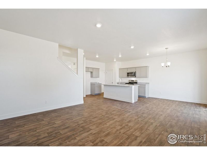 Spacious, unfurnished interior of a new home in Ridge at Johnstown, Johnstown (Image 29).