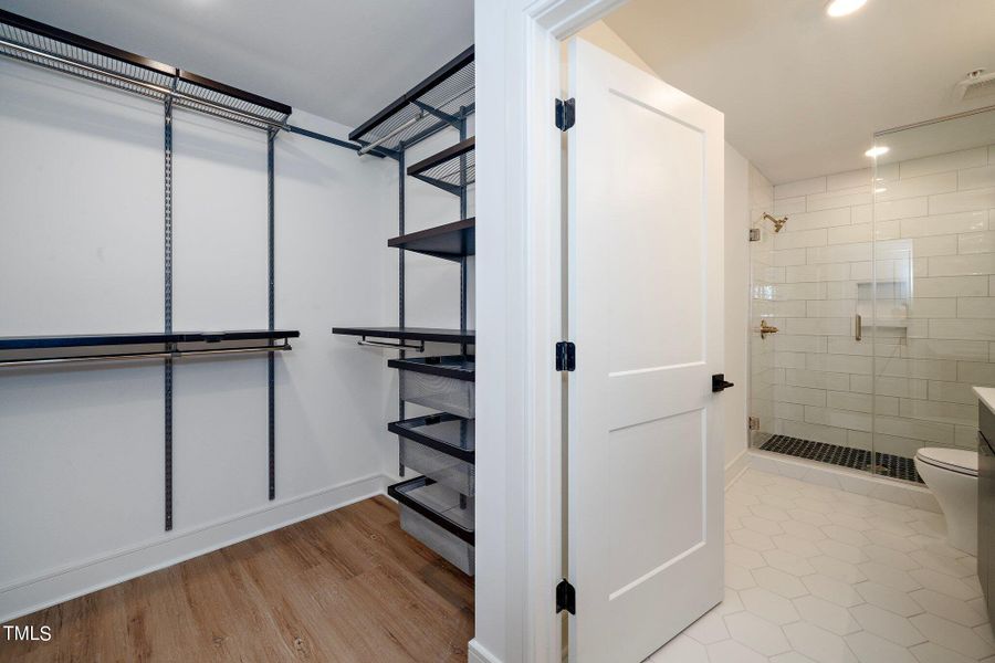 17-web-or-mls-615 W Peace St 306 (12 of