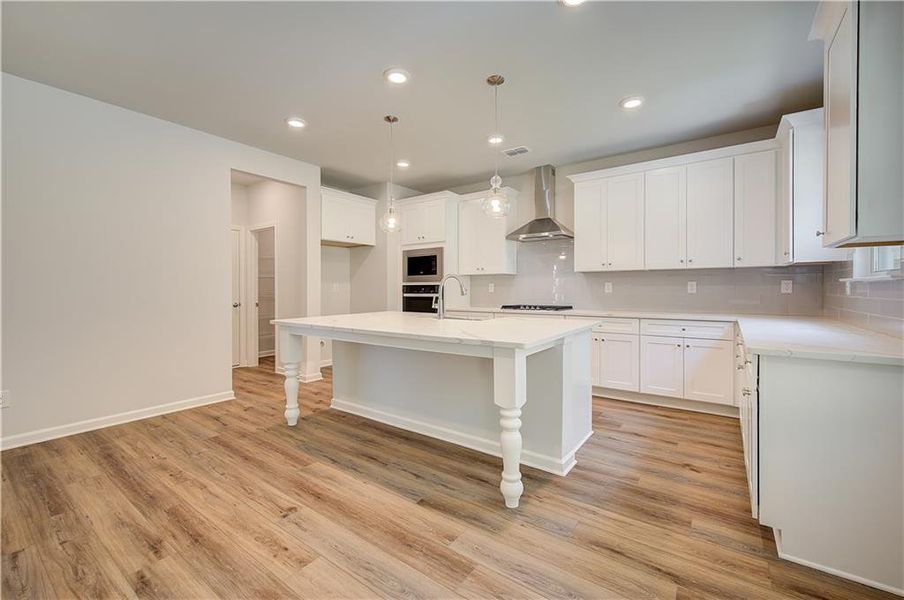 Furnished interior view inside a new home in Hamilton Lakes, Lawrenceville (Image 9).
