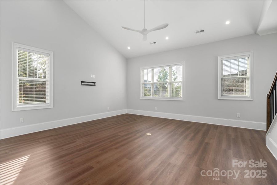 Apartment Great Room