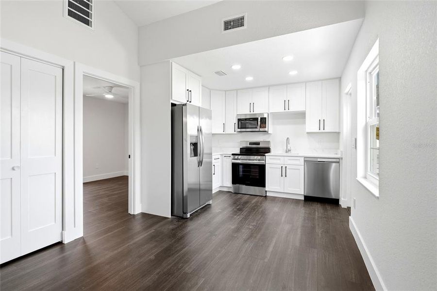 Image 48 of a home in .