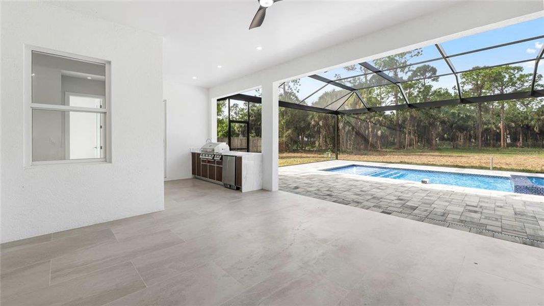 Exterior details and patio area of a home in , Naples (Image 25).