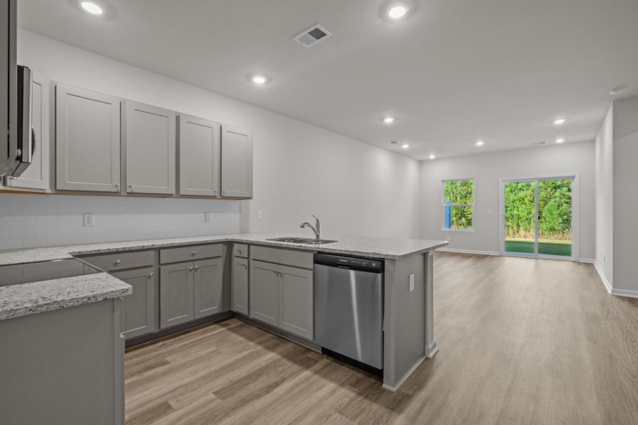 3br New Home in Ocean Isle Beach, NC.  - Slide 13