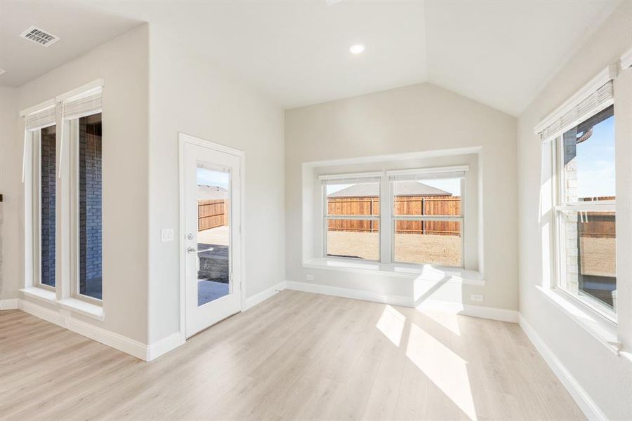 Spacious, unfurnished interior of a new home in Georgetown at Kings Fort, Kaufman (Image 30).