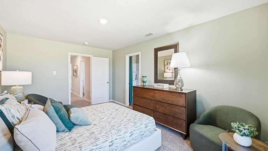 Furnished interior view inside a new home in Sunnycreek, Crowley (Image 20).