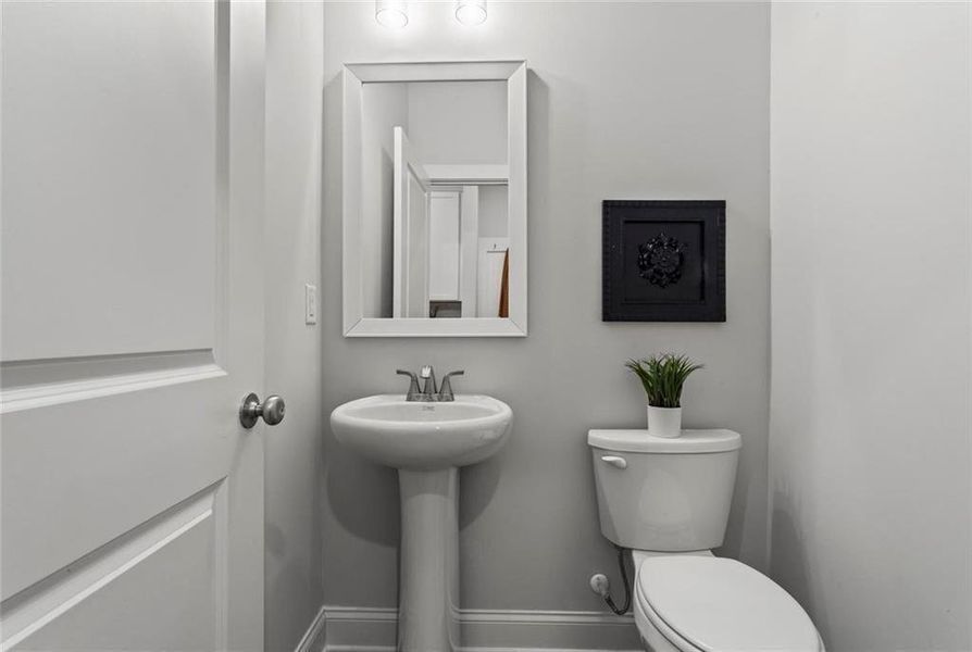 Furnished interior view inside a new home in , Dallas (Image 13).