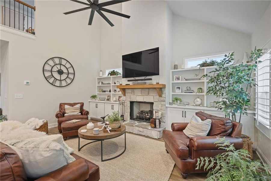 Furnished interior view inside a new home in , Dallas (Image 9).