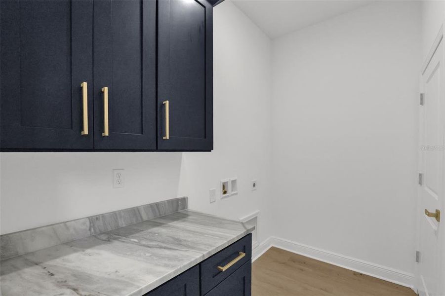 Furnished interior view inside a new home in , Deland (Image 9).