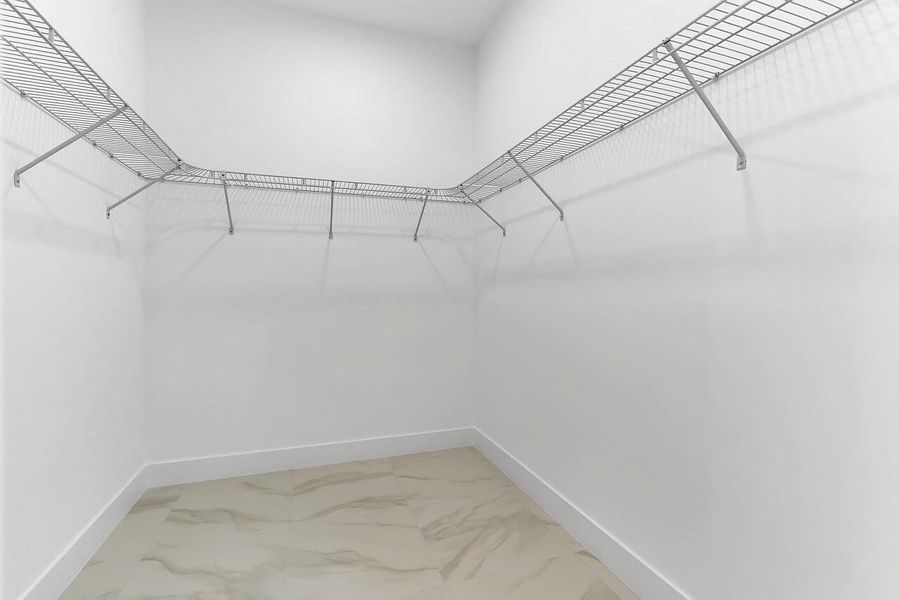 Spacious, unfurnished interior of a new home in , Vero Beach (Image 22).