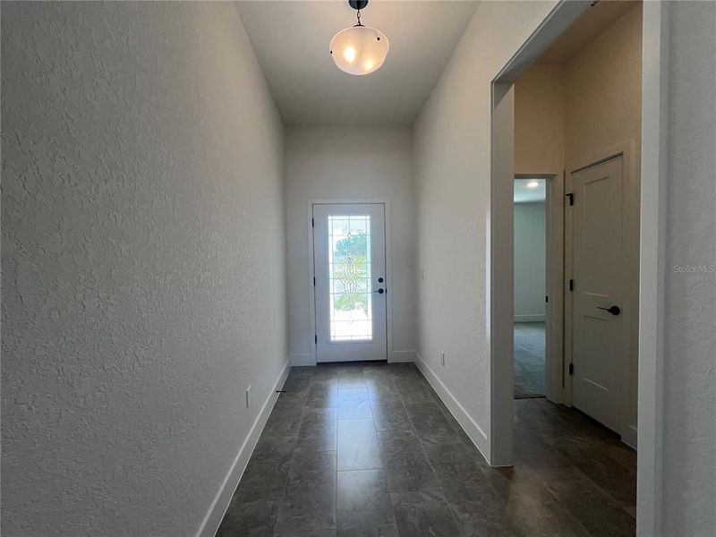 Spacious, unfurnished interior of a new home in Orange Blossom Hills, Summerfield (Image 14).