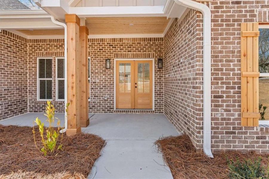 Exterior details and patio area of a home in , Temple (Image 3).