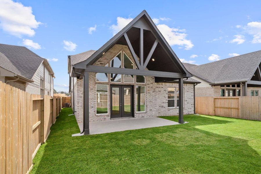 Exterior details and patio area of a home in , Missouri City (Image 3).