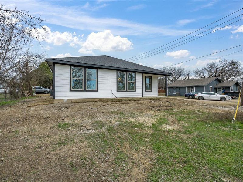 Exterior details and patio area of a home in , Italy (Image 3).