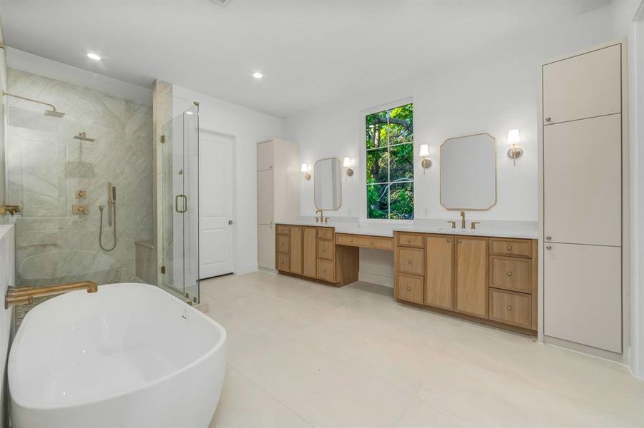 Furnished interior view inside a new home in , Dallas (Image 10).