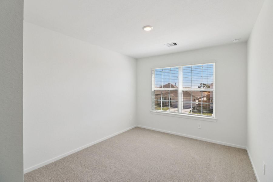 Spacious, unfurnished interior of a new home in Pine Lake Cove - Premier Series, Montgomery (Image 32).