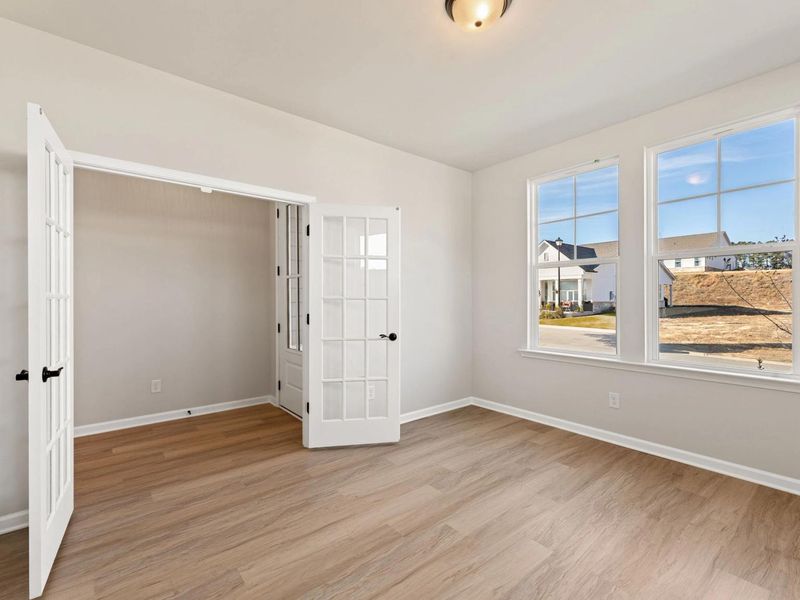 Spacious, unfurnished interior of a new home in Kelly Preserve, Loganville (Image 10).