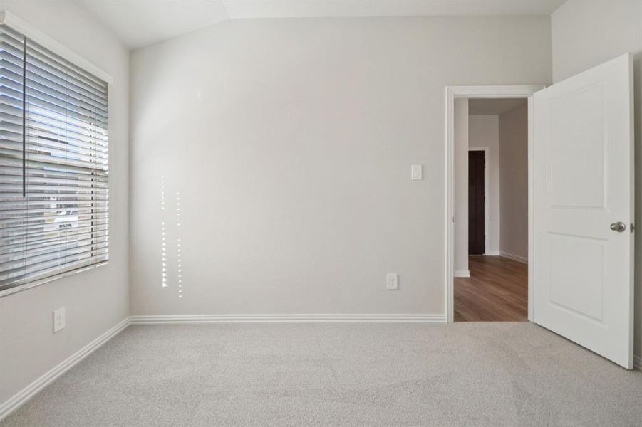 Spacious, unfurnished interior of a new home in River Ridge, Crandall (Image 27).